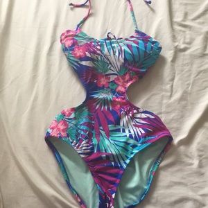 Swimming suit